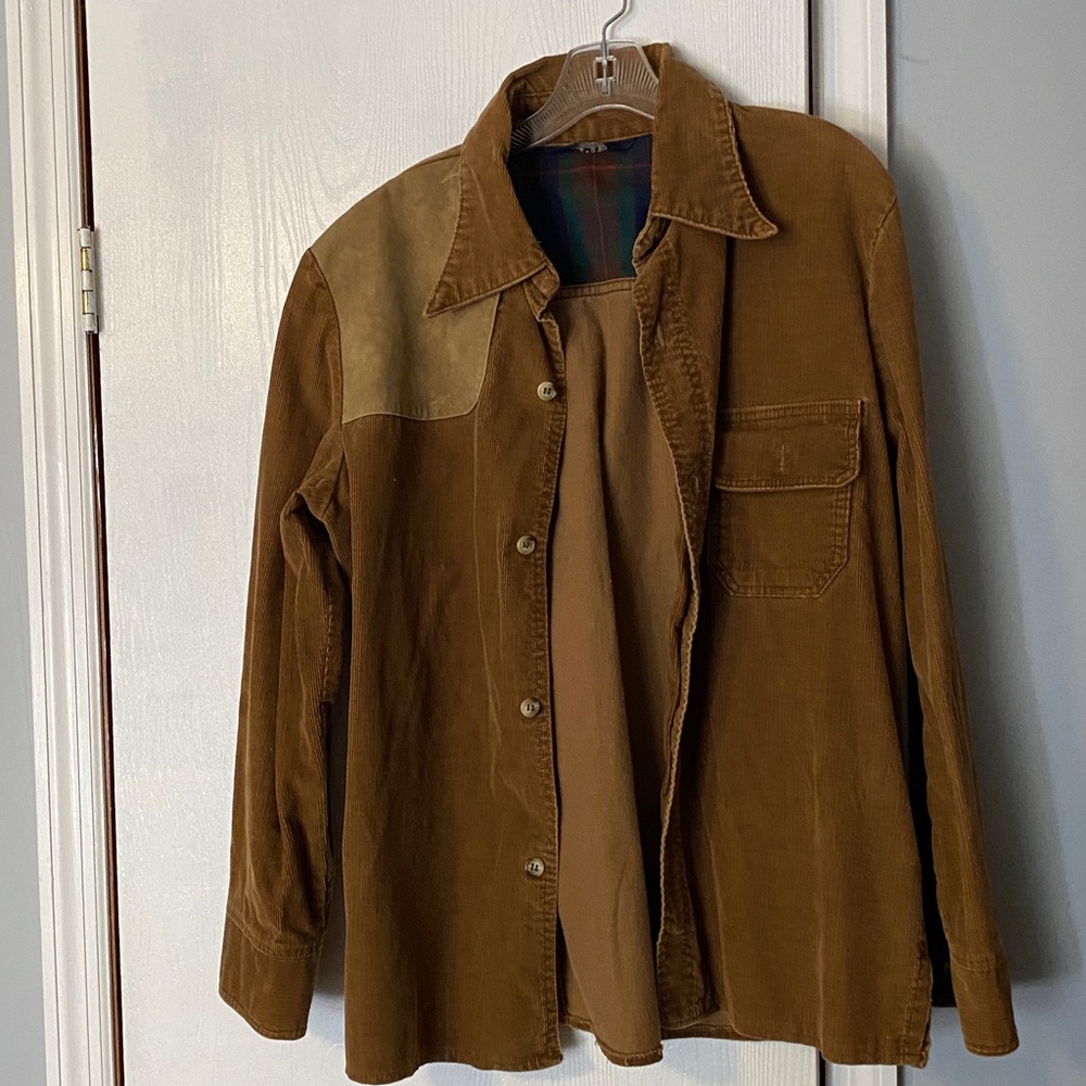 Levi’s Vintage Corduroy Shacket Brown with leather on shoulder in size  L